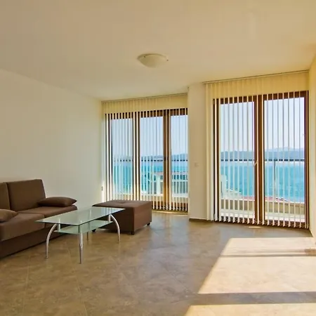 Panorama Bay Apartment Sosopol